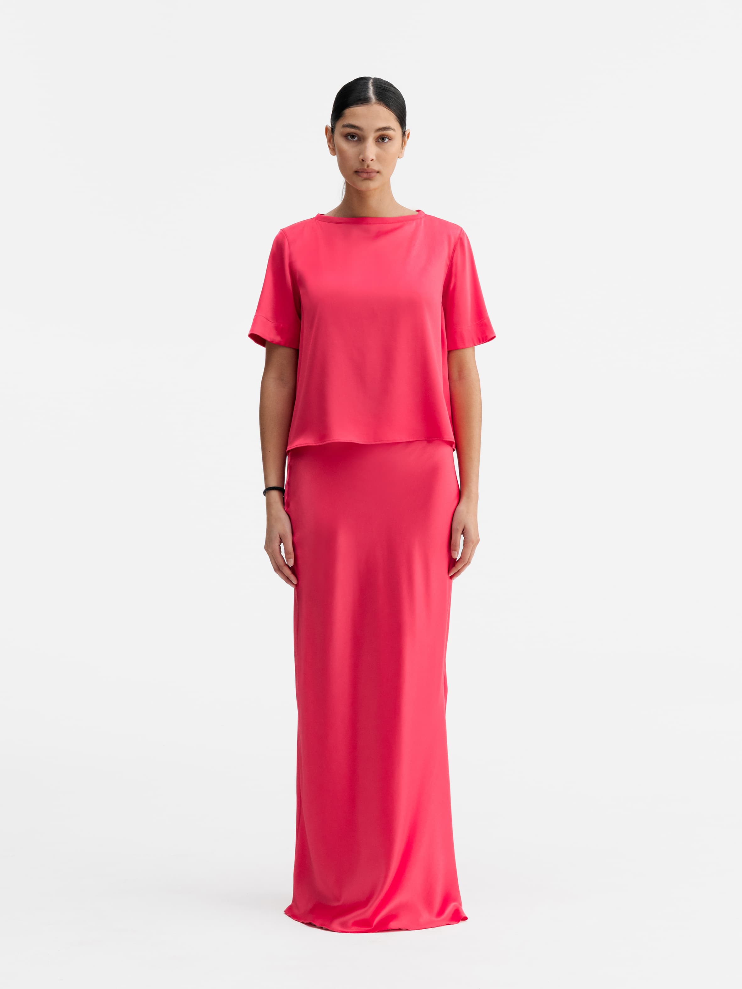 Lola satin tee bubblegum