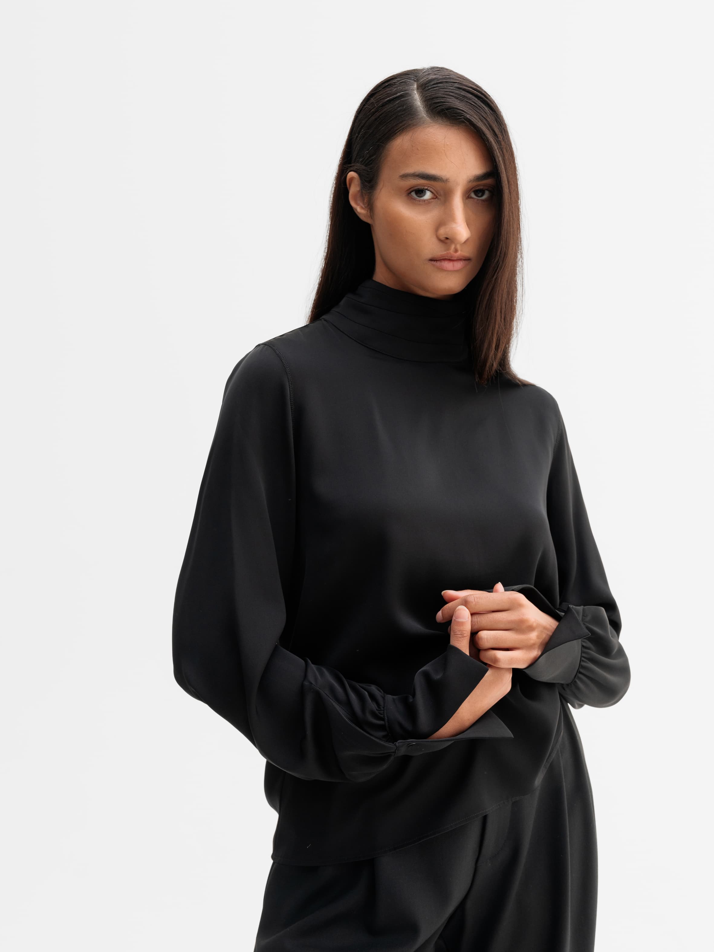 Luna silk blouse black