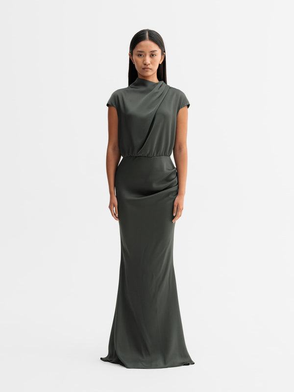 Model wearing Ahlvar Gallery Myra dress in Wood
