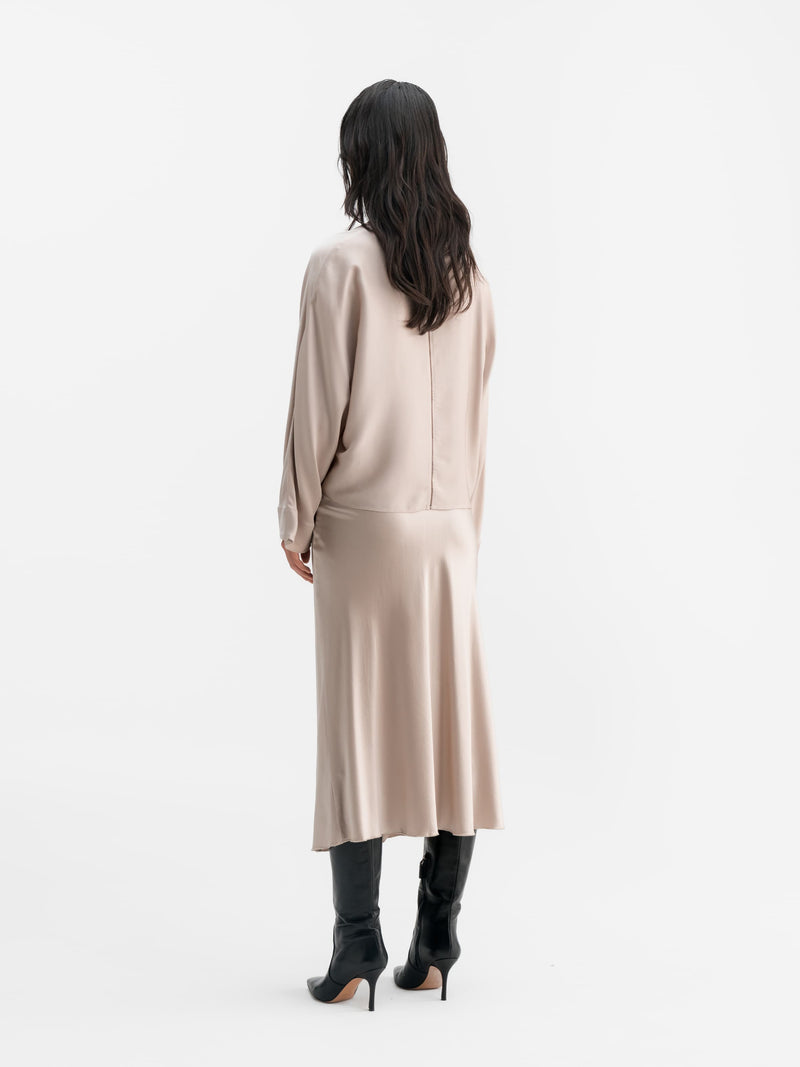 Nina v-neck silk blouse greige