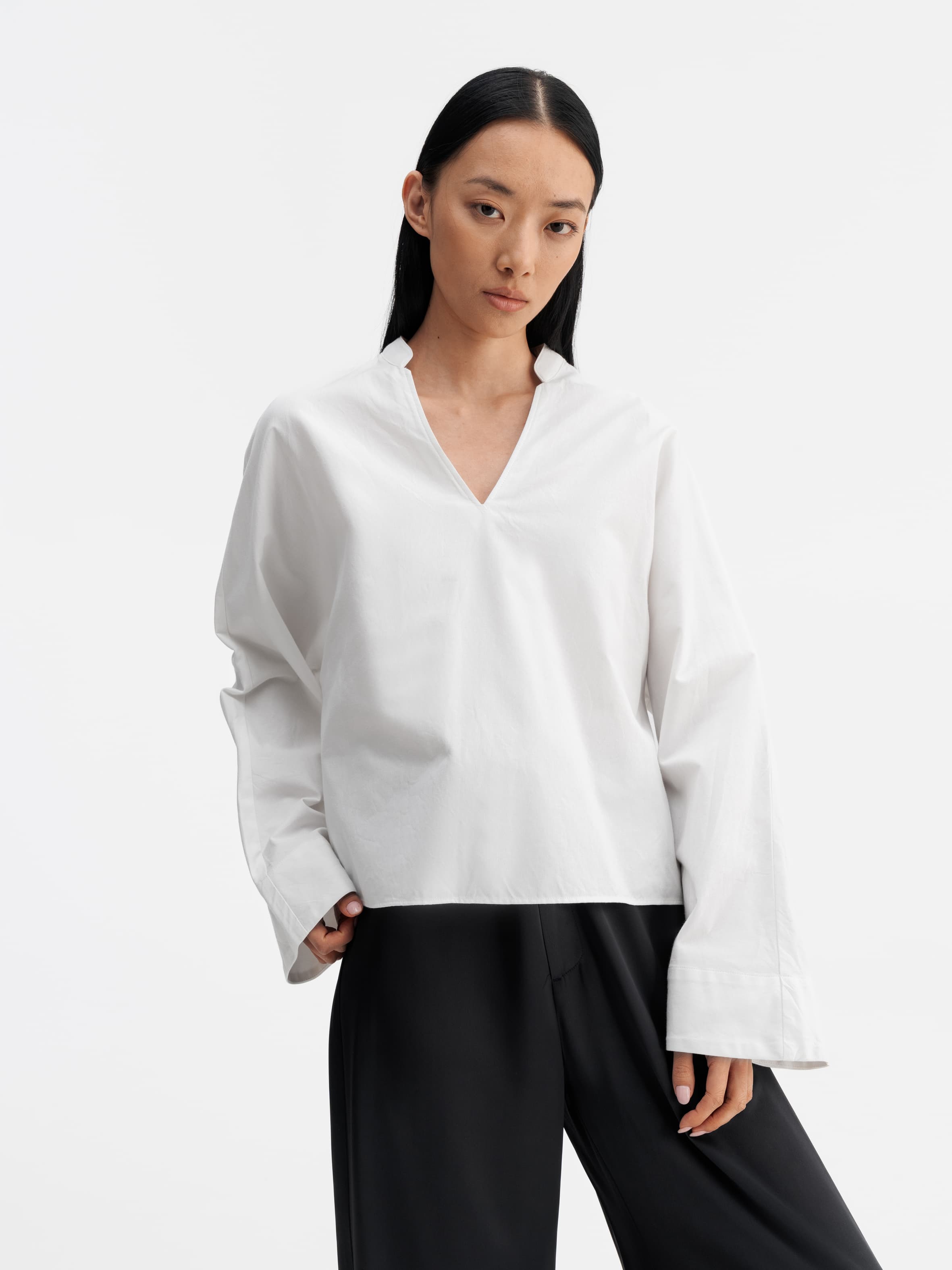 Nina v-neck oxford blouse white