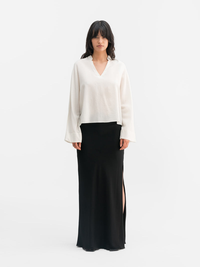 Nina v-neck wool blouse off-white