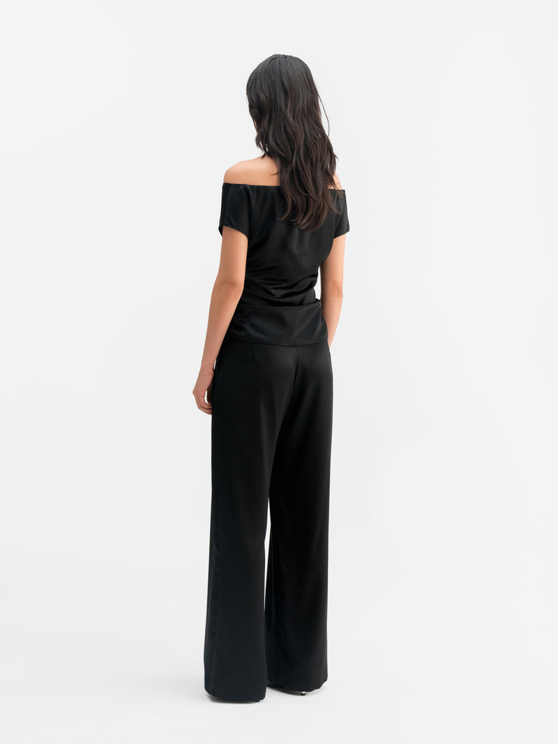 Nola satin top black