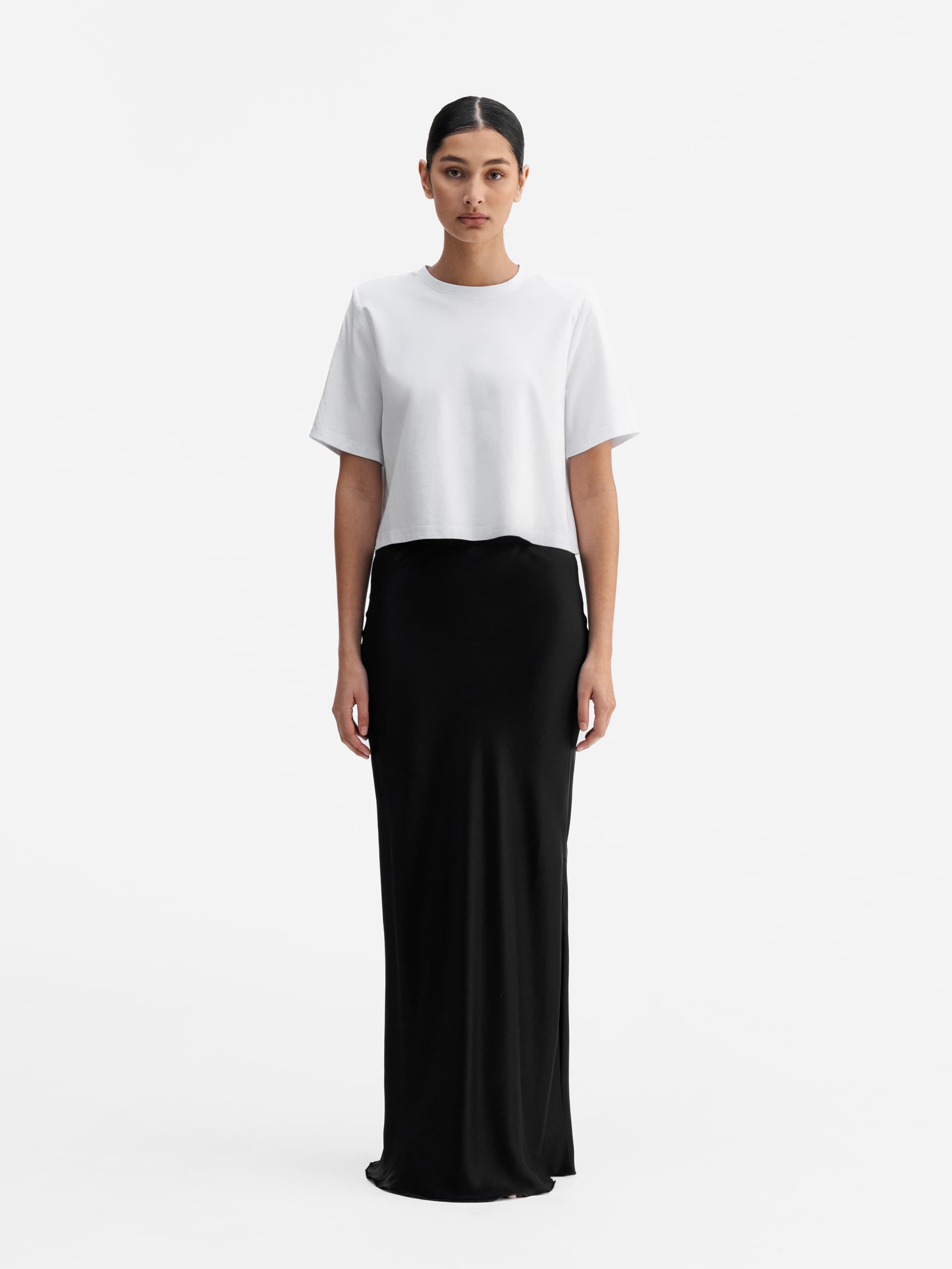 Model wearing Ahlvar Gallery Okaya cropped tee white