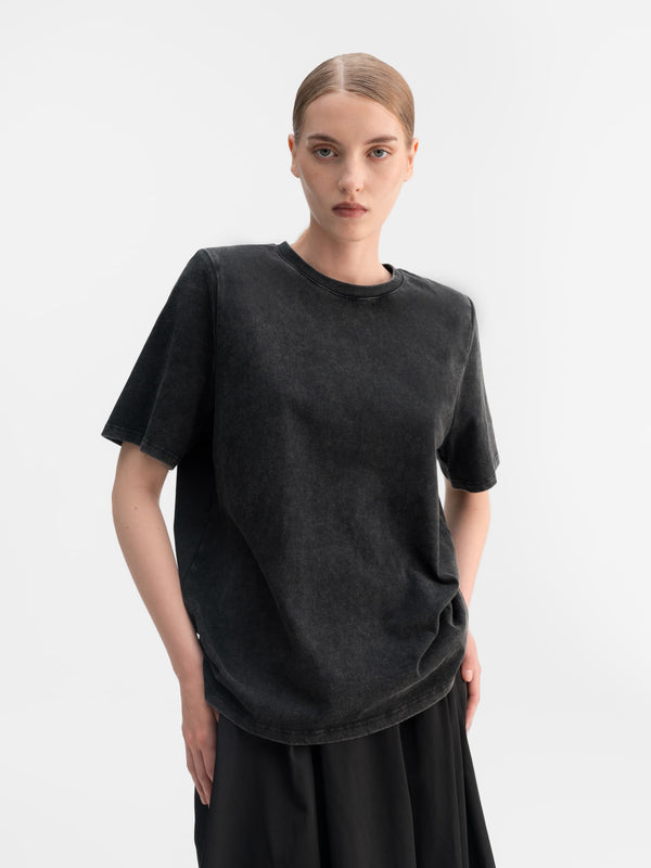 Okaya tee washed black
