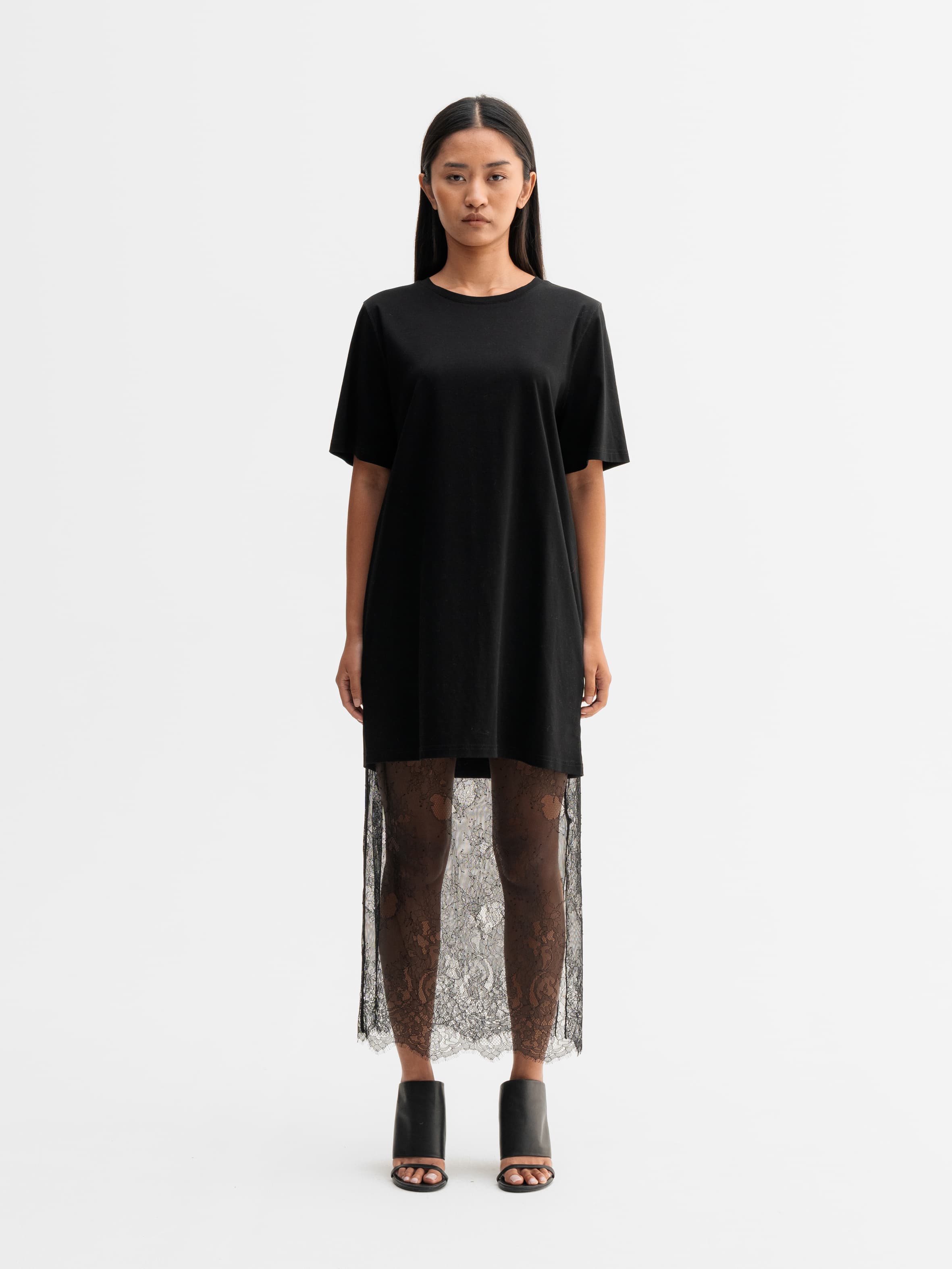 Oki long tee black