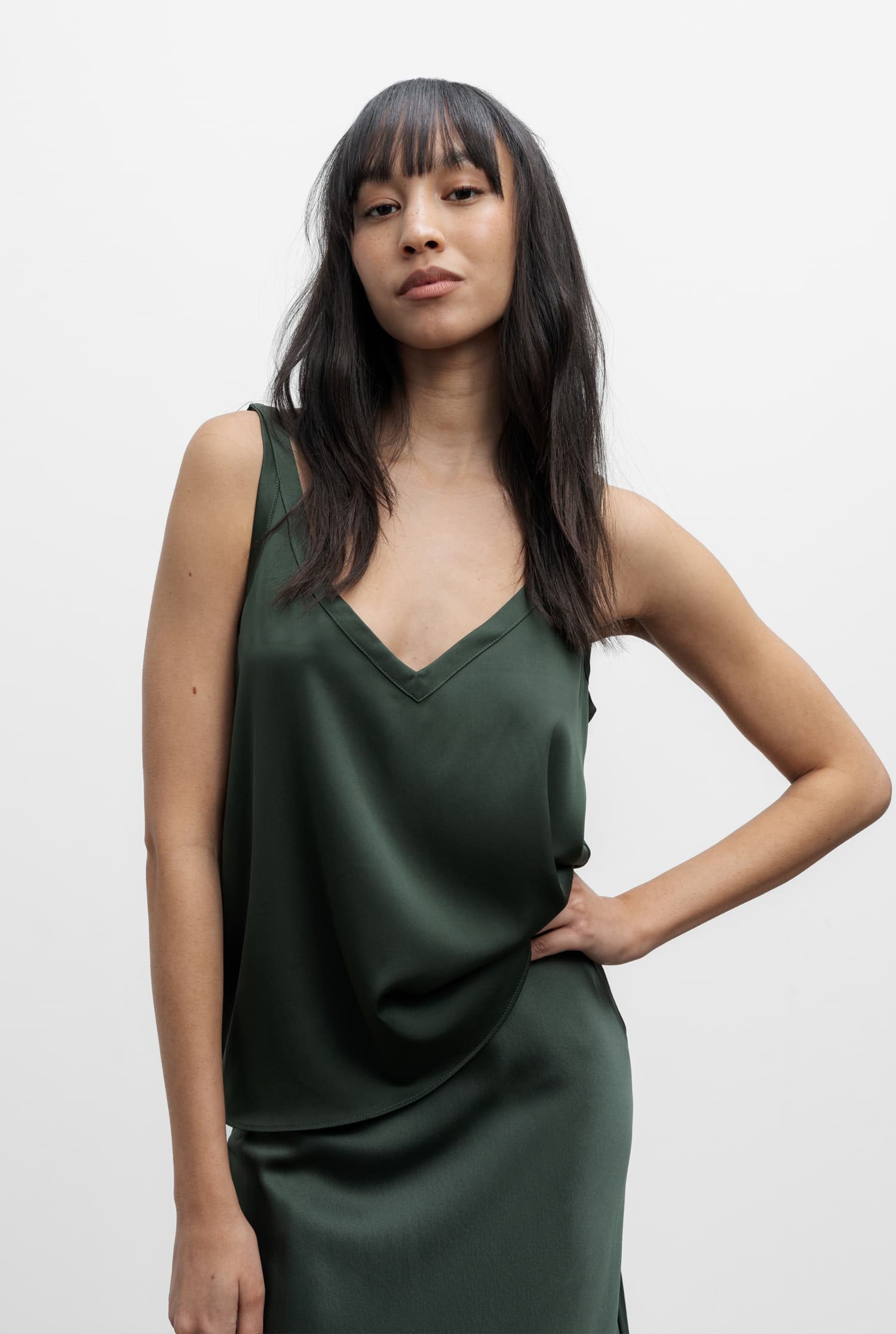 Shin silk tank army green