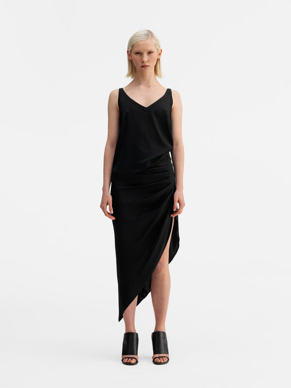 Model wearing Ahlvar Gallery Shin silk tank black