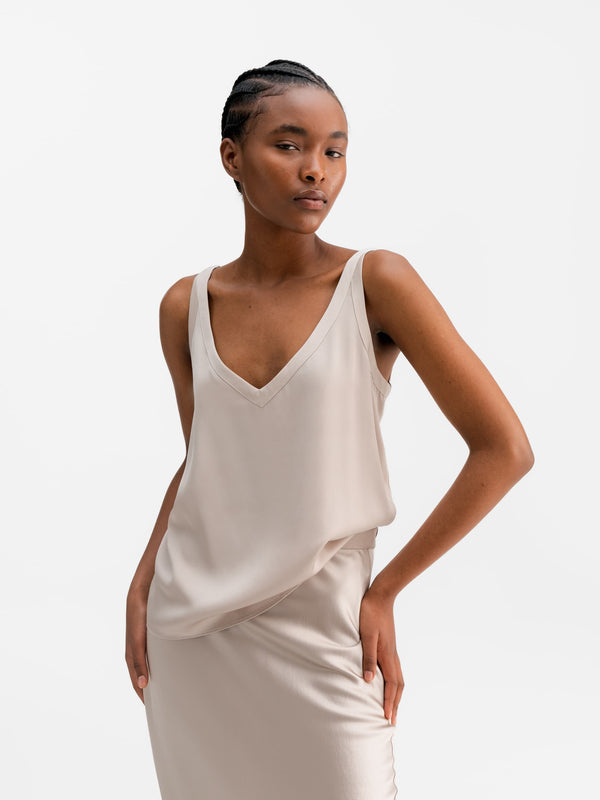 Shin silk tank greige