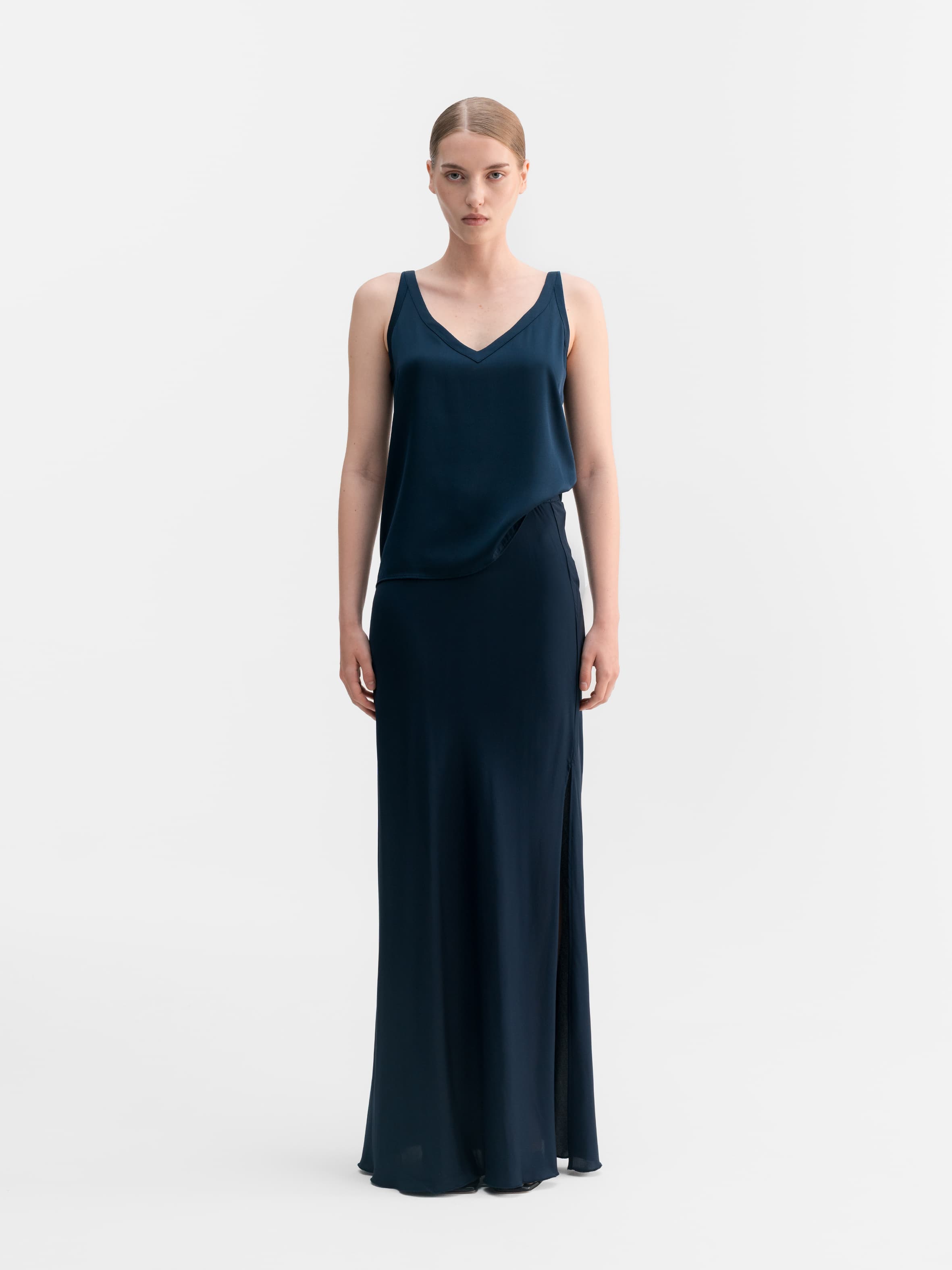 Shin silk tank midnight blue