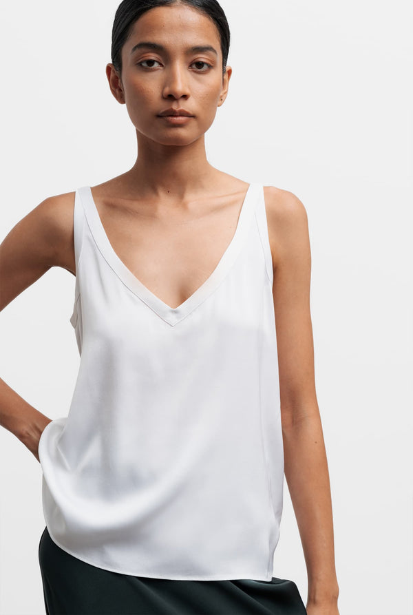 Shin silk tank white