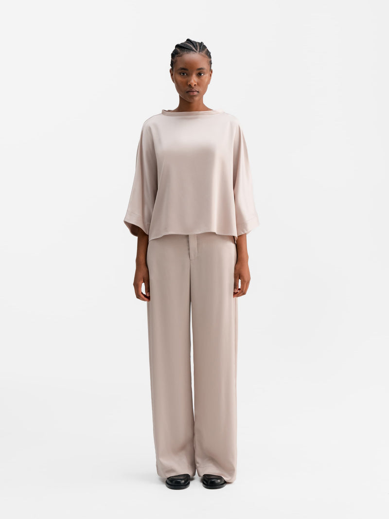 Thea satin tee greige