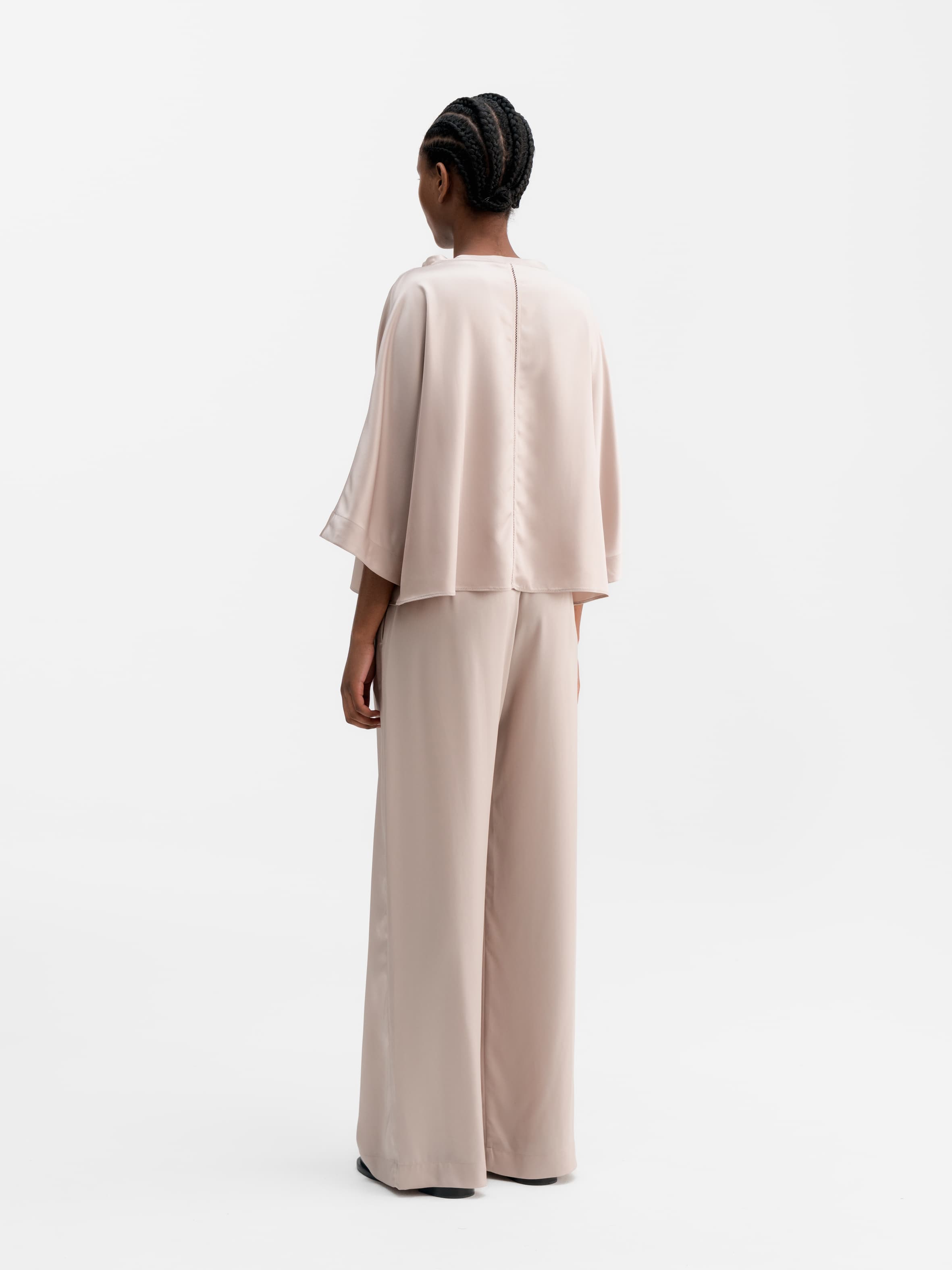 Thea satin tee greige