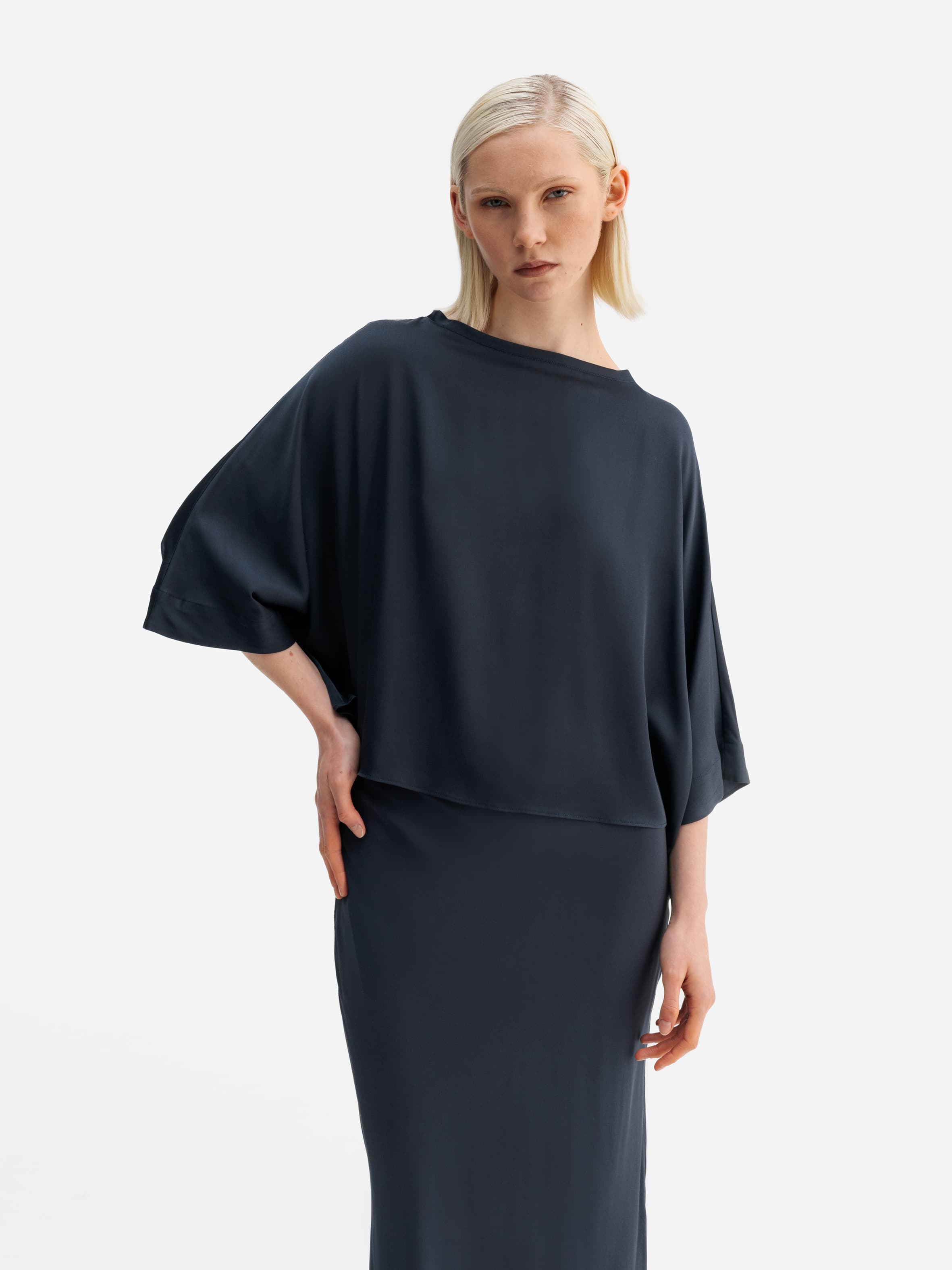 Thea silk tee blue grey