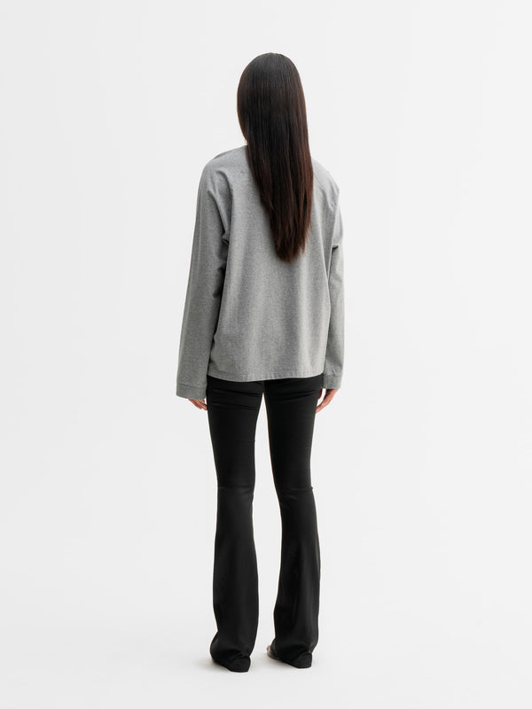 Back view of Ahlvar Gallery Thelma LS tee in Grey melange