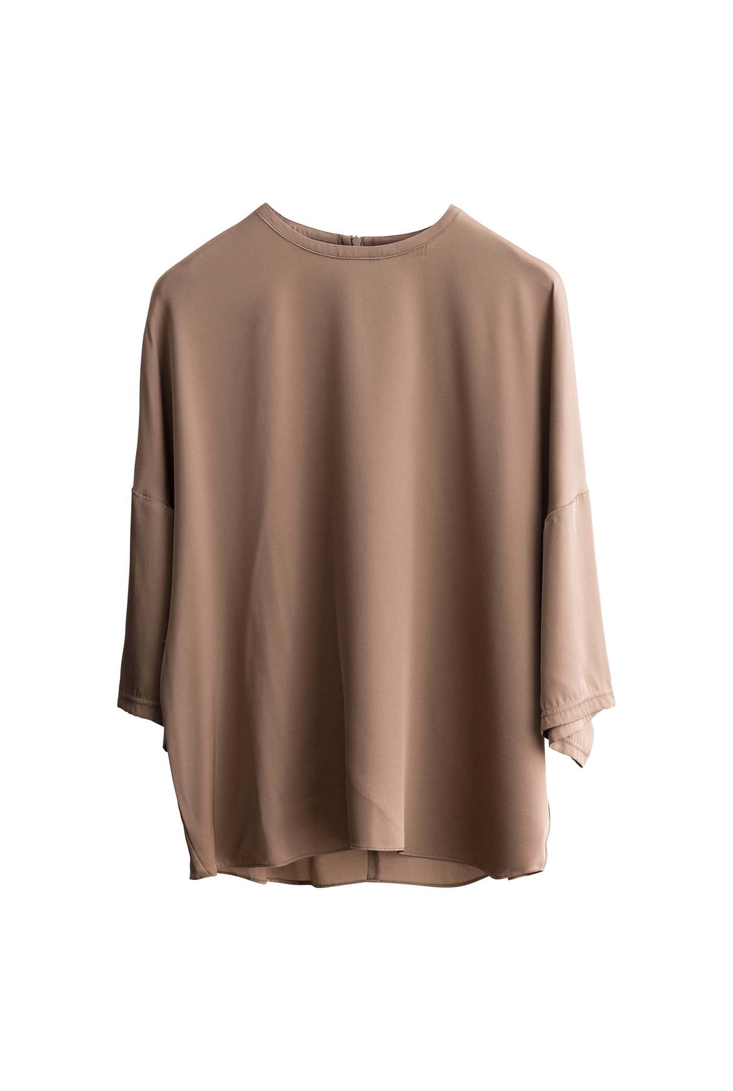 Thess silk tee sand