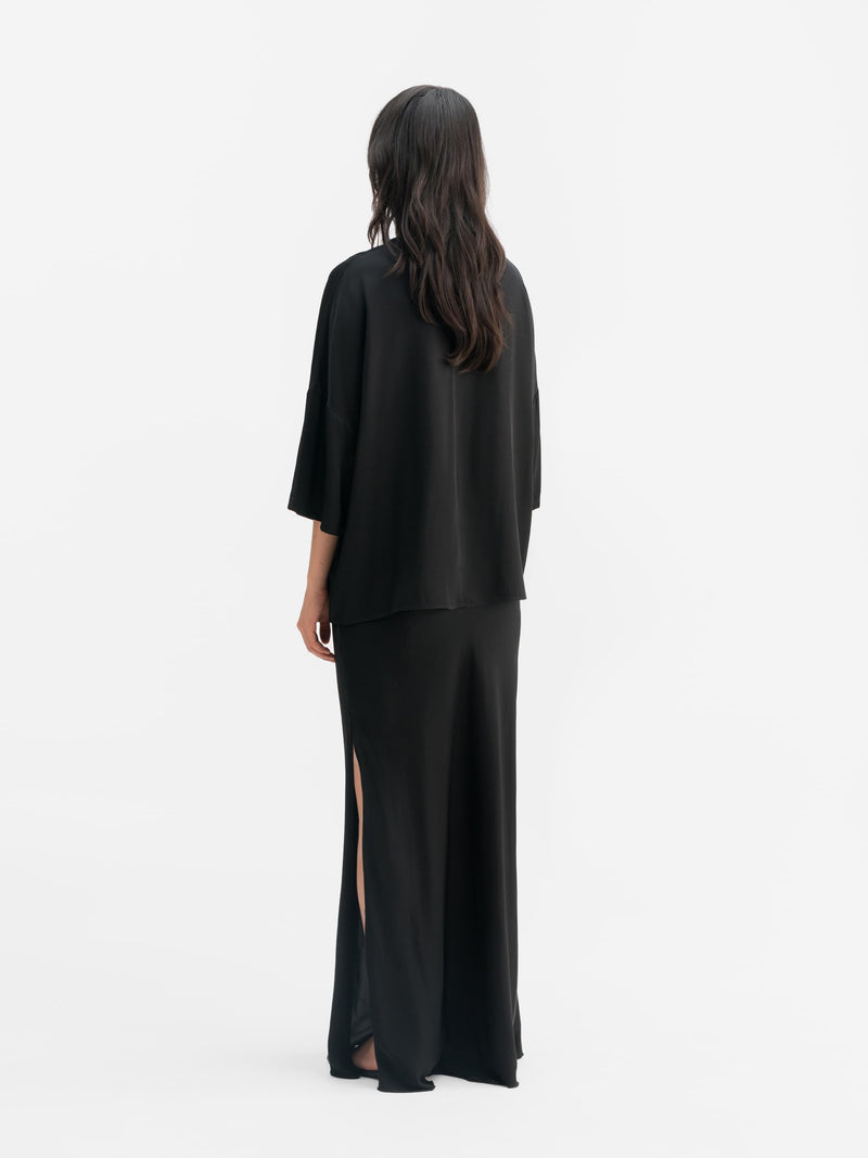 Thess silk tee black