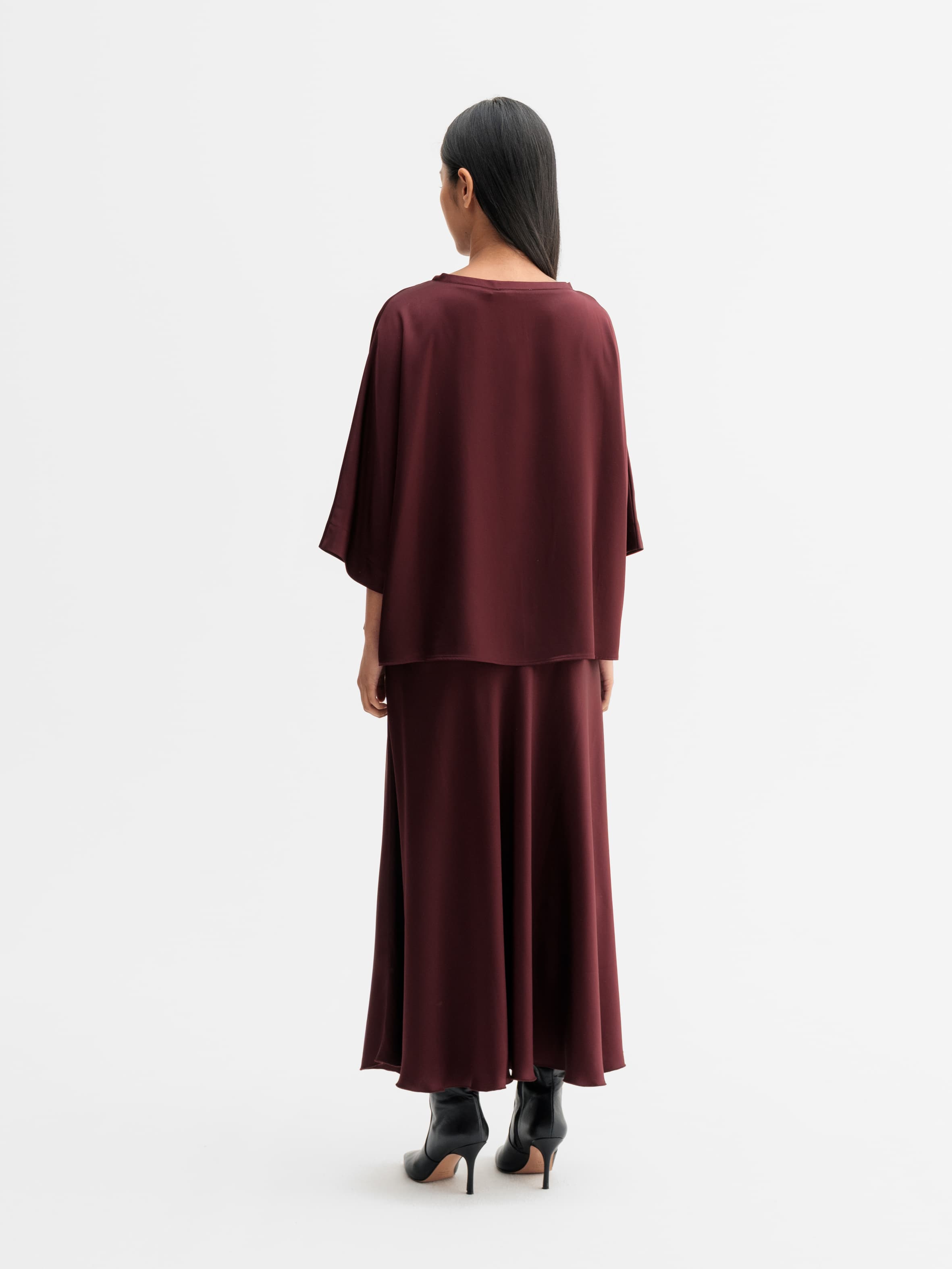 Tori satin tee burgundy