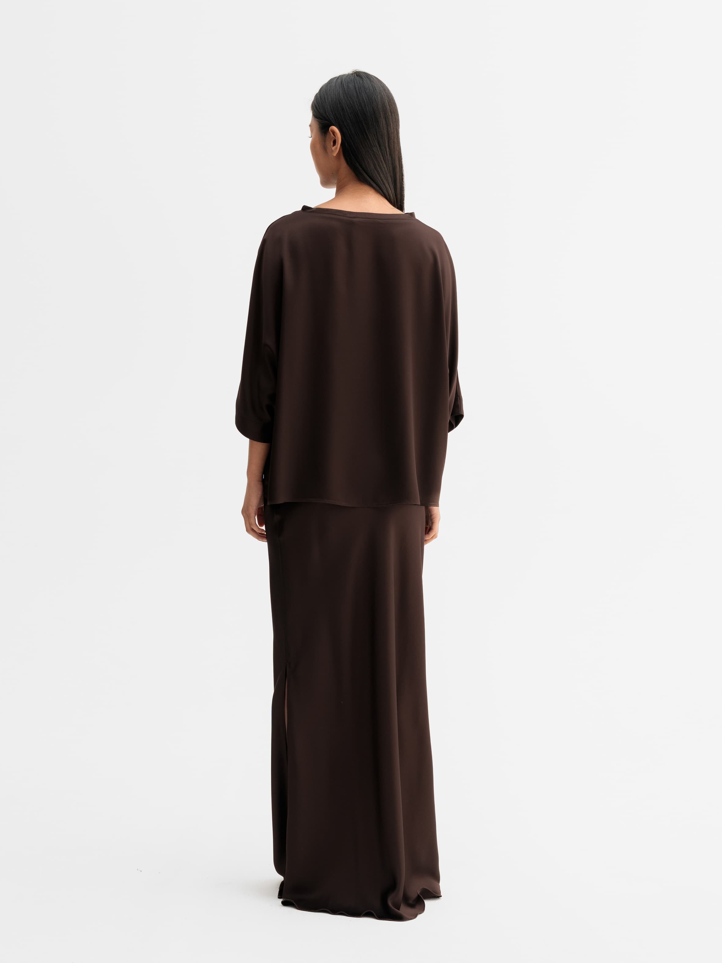 Tori satin tee dark brown