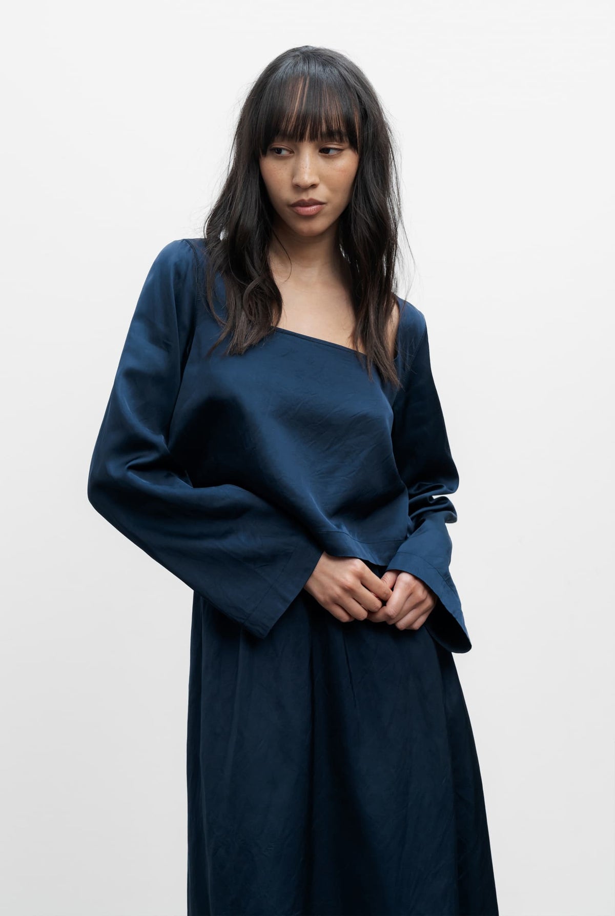 WakanaLinenBlouse_midnightblue WakanaLinenBlouse_midnightblue