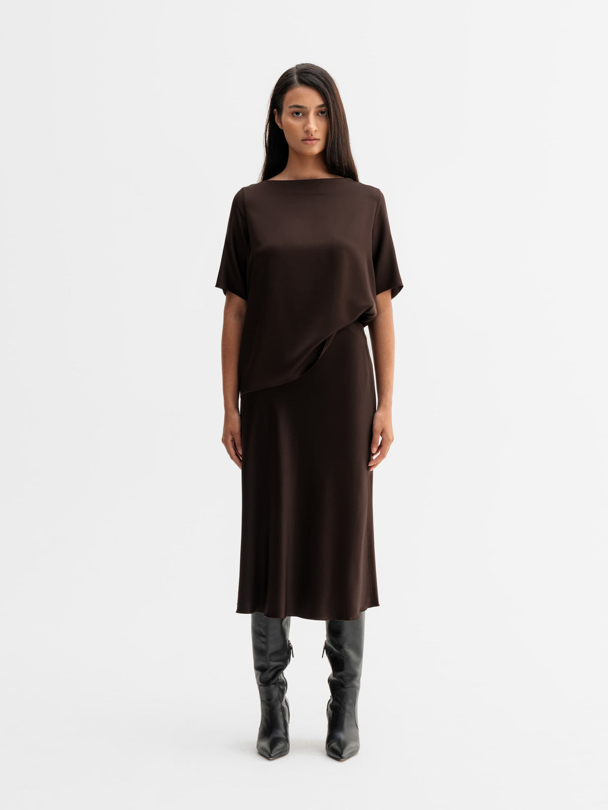 Model wearing Ahlvar Gallery Yoli silk blouse in Dark brown