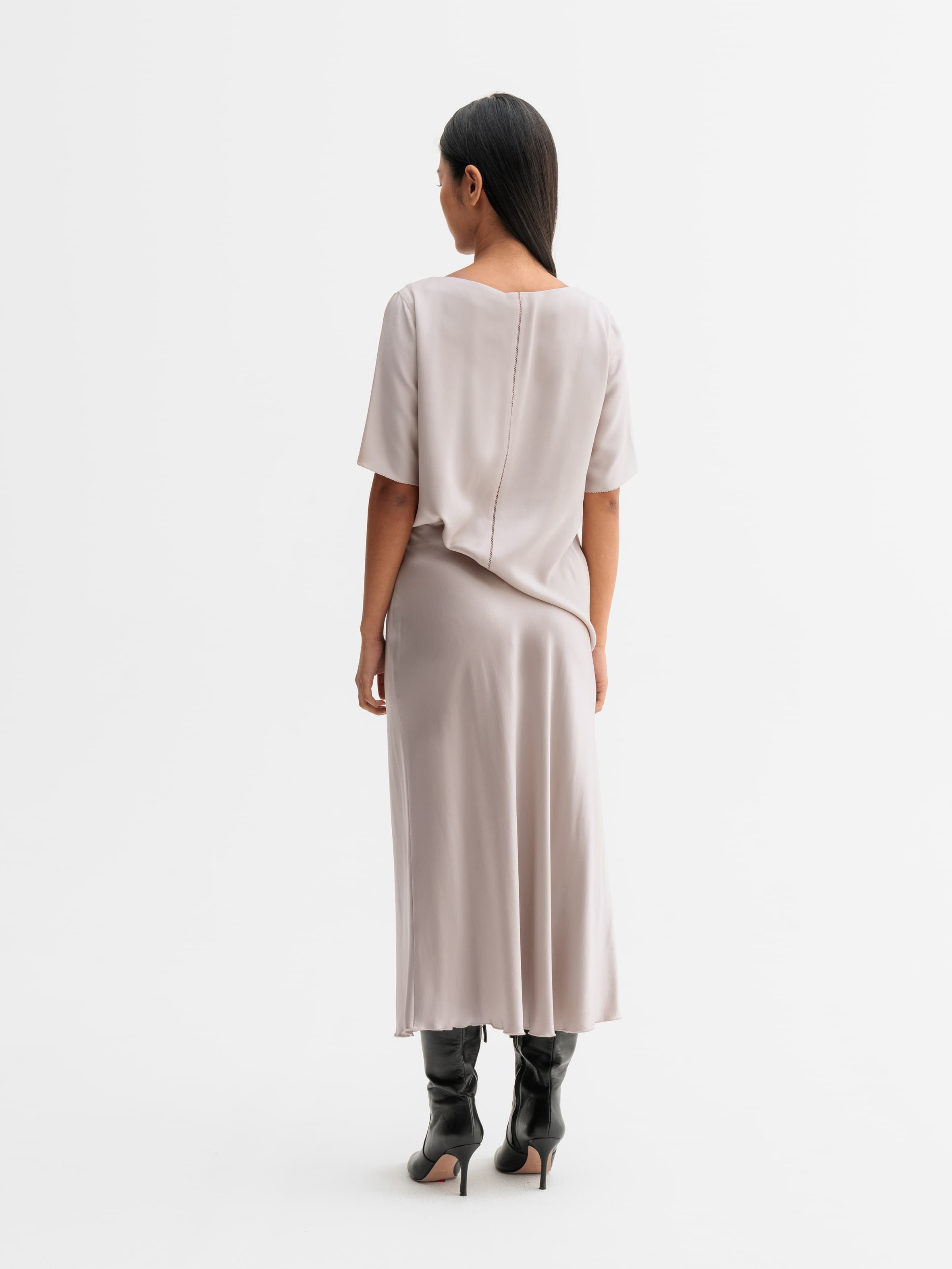 Back view of Ahlvar Gallery Yoli silk blouse in Greige