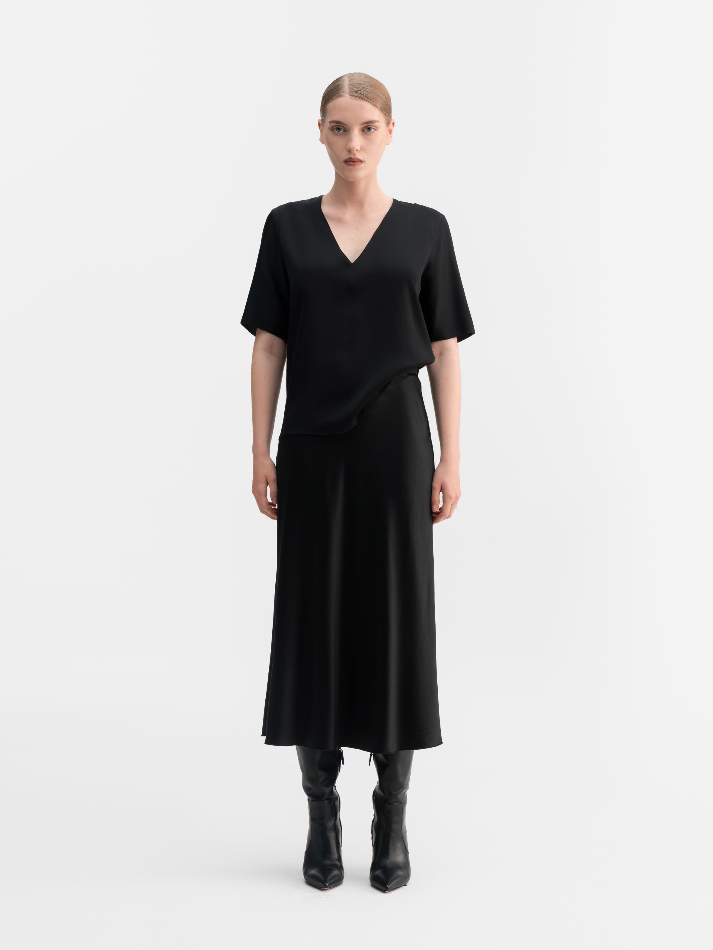 Yoli v-neck silk blouse black