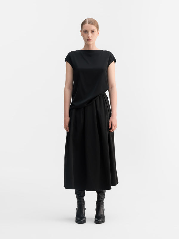 Yui silk top black