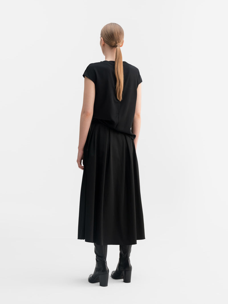 Yui silk top black