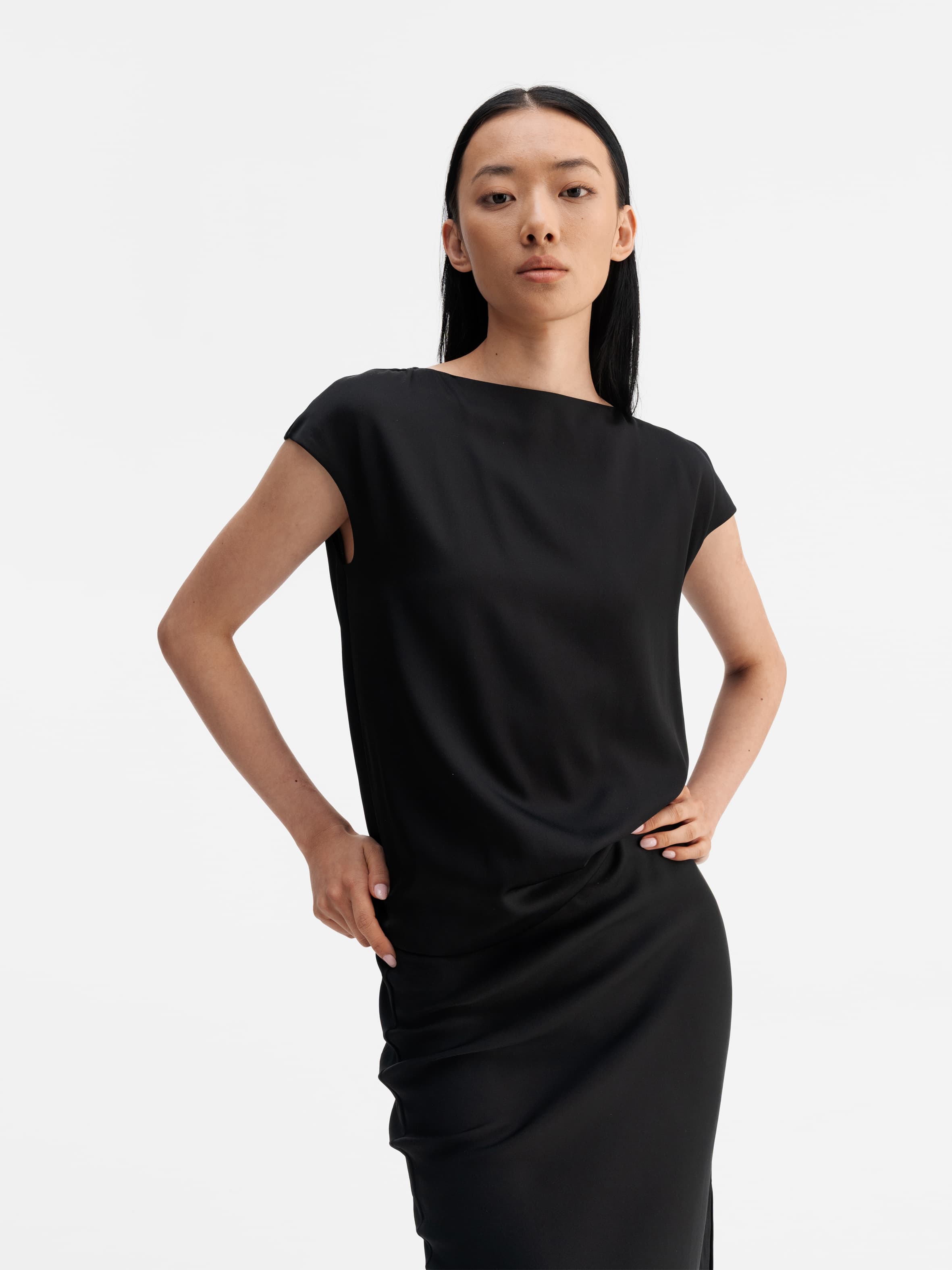 Model wearing Ahlvar Gallery Yui silk top black