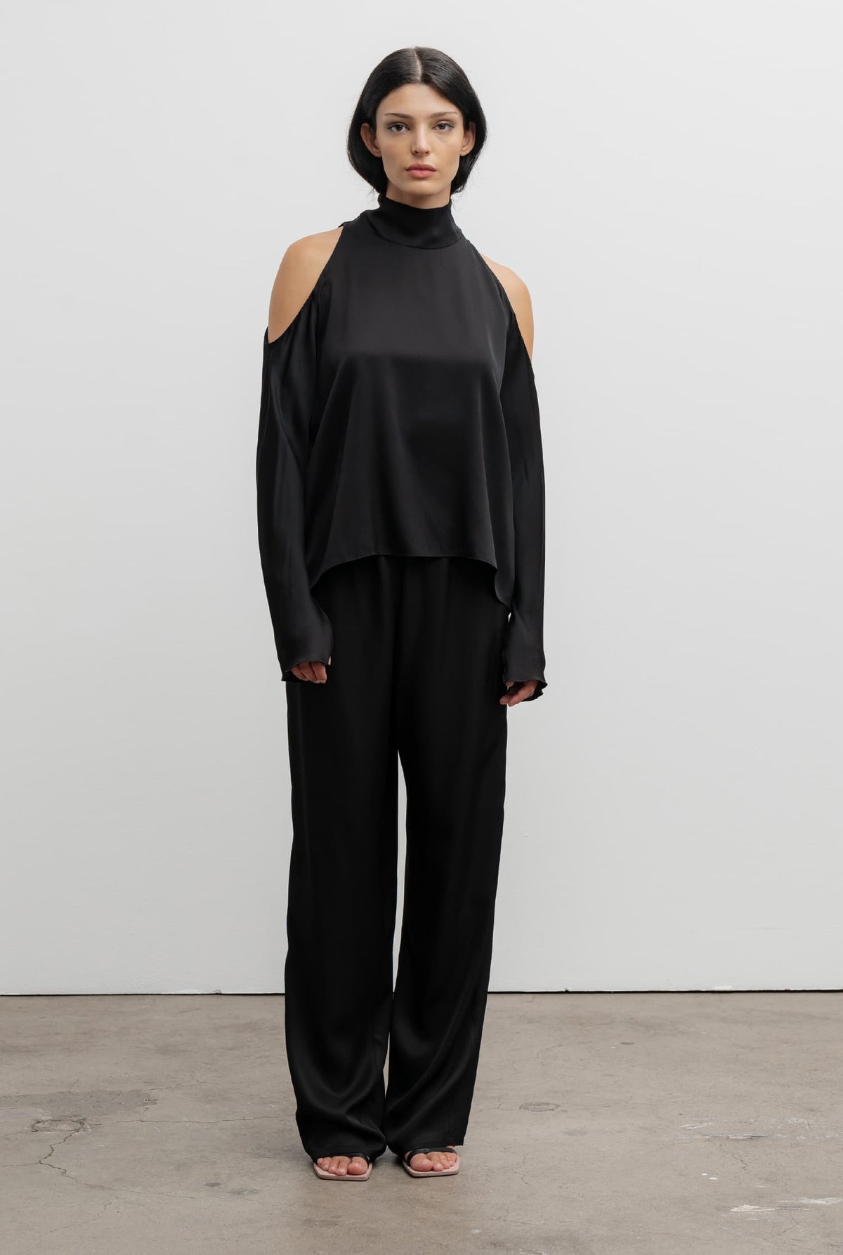 Yuri silk blouse black