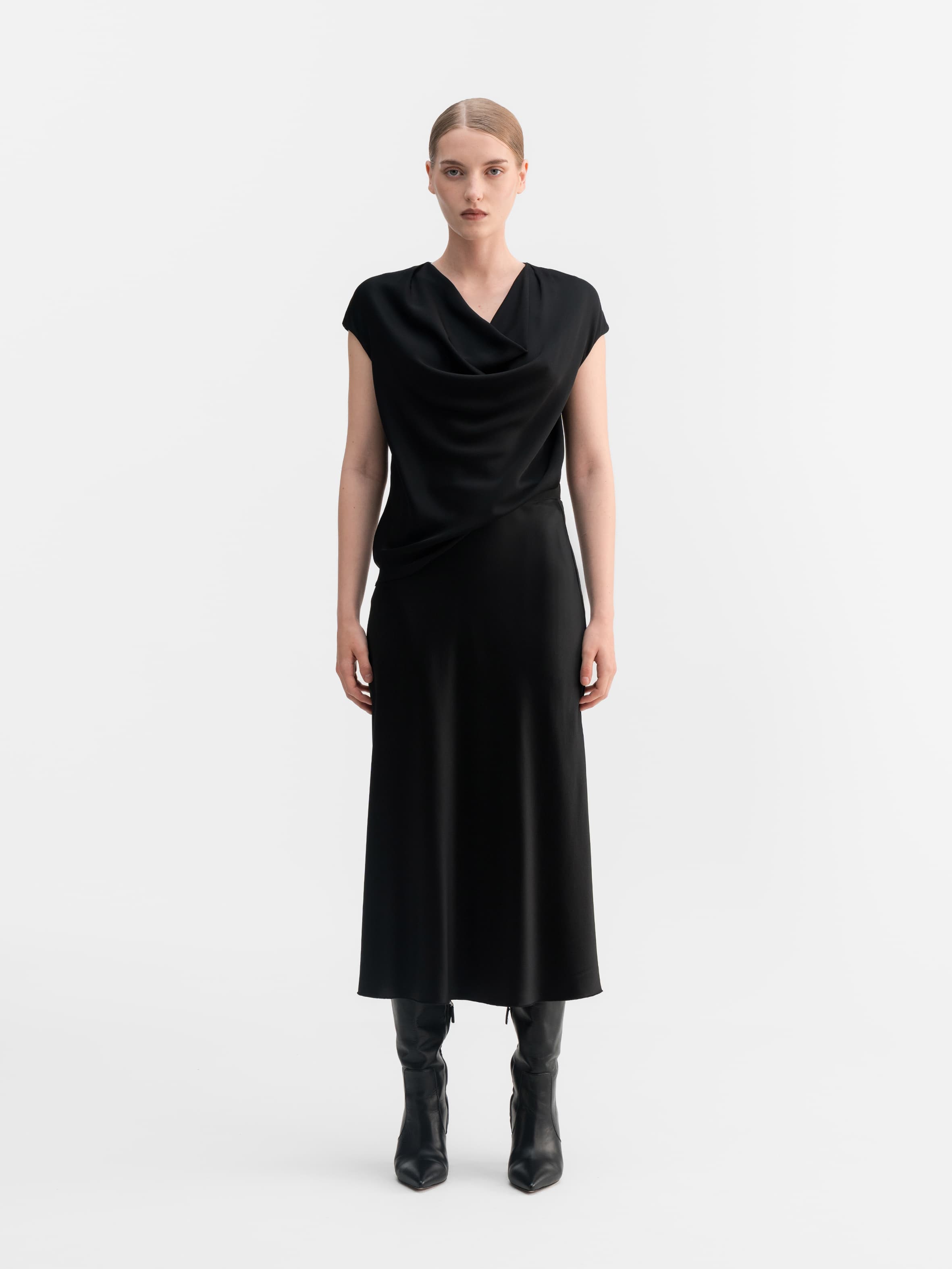Zia silk top black