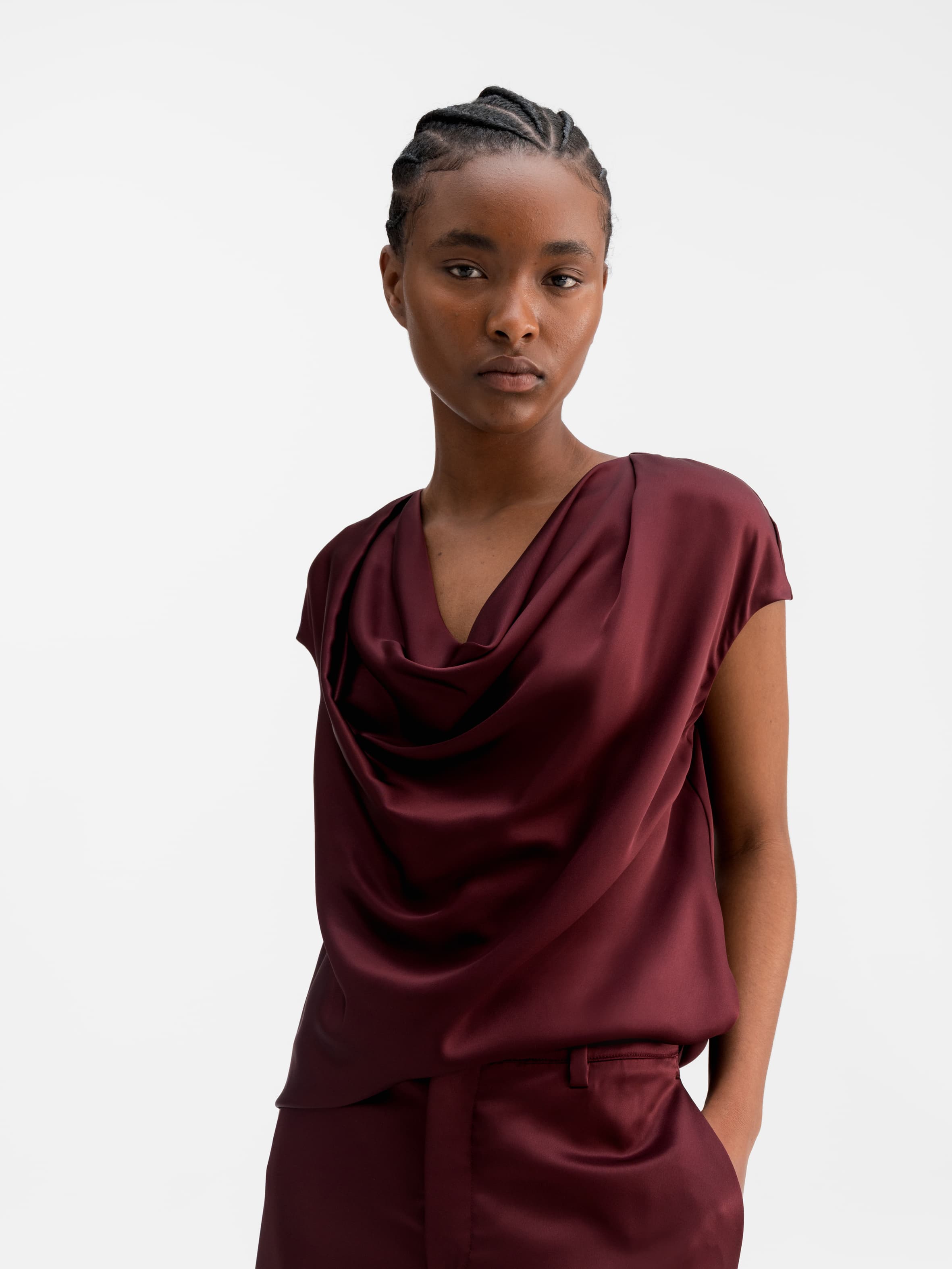Zia satin top burgundy