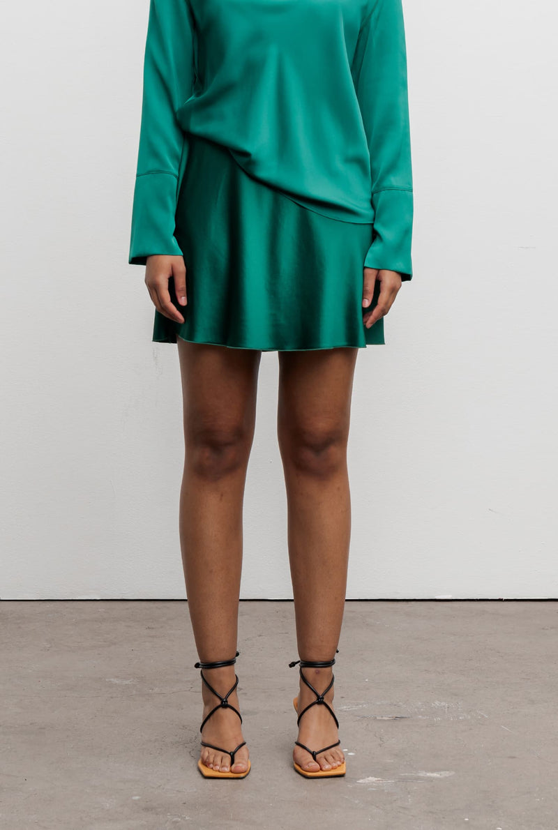 Hana short skirt emerald green