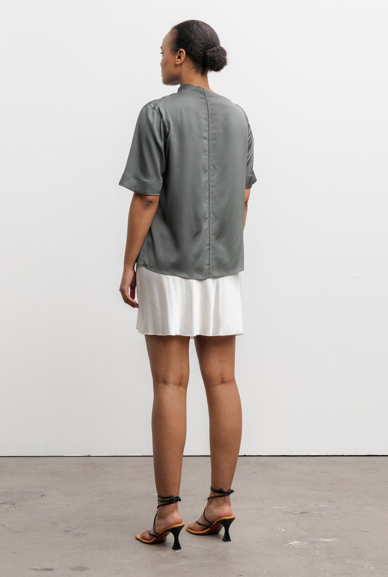 Hana silk short skirt off-white