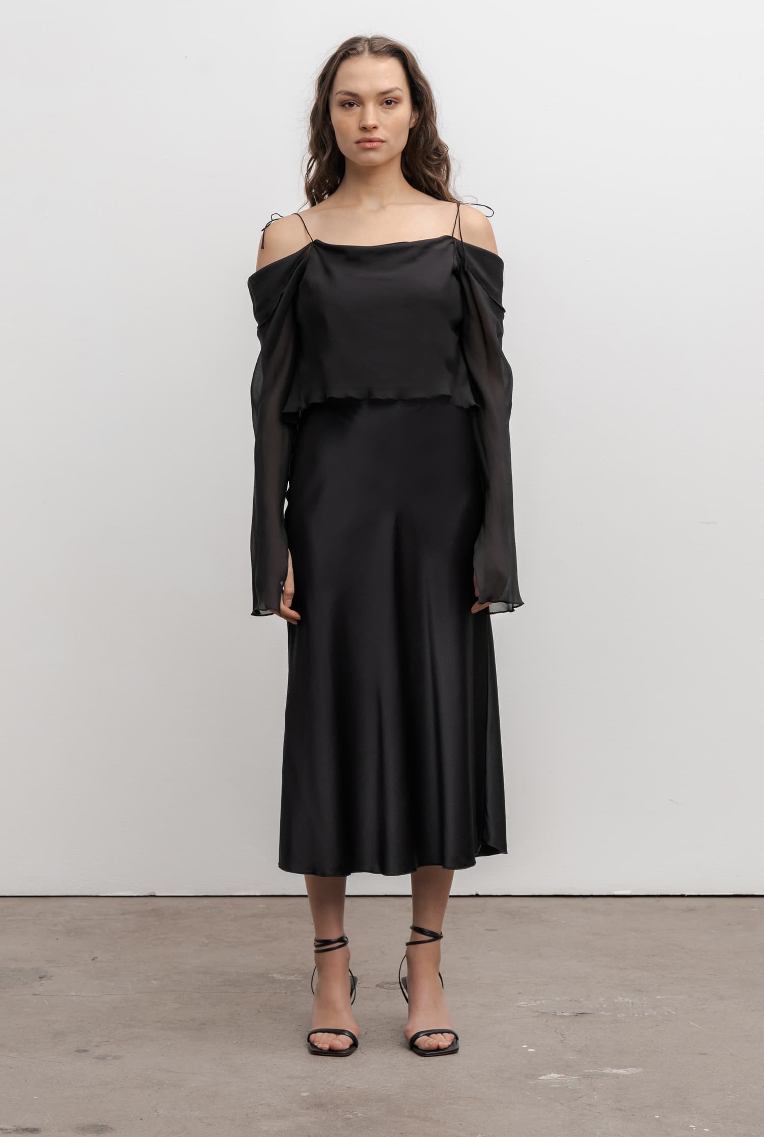 Hina silk blouse black