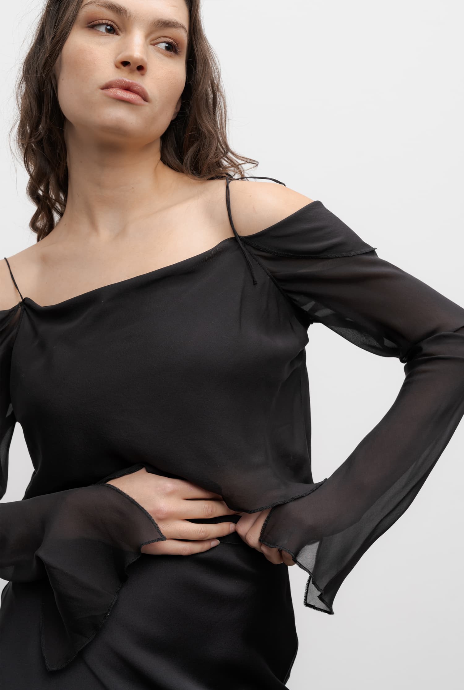 Hina silk blouse black