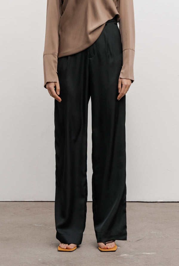 Noma trousers black